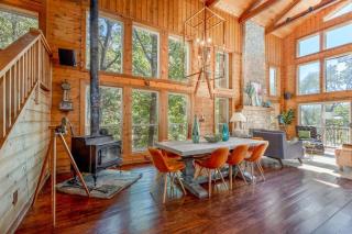 Beaver Lake Hideaway with Hot Tub - 4