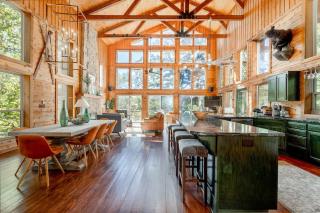 Beaver Lake Hideaway with Hot Tub - 7