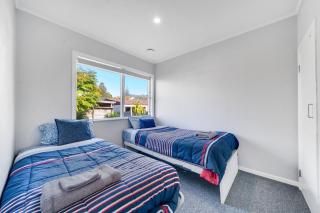 Experience Comfort in Our 3-Bedroom Family Home - 2