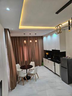 Diamond Flux Apartments - 8
