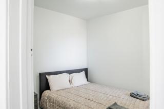 Bright 3 BDRM Unit Perfect for Longer Stays - 6