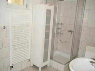 Gemütliche Souterrain Ferienwohnung In Einem Holzhaus Mit Freisitz - 1