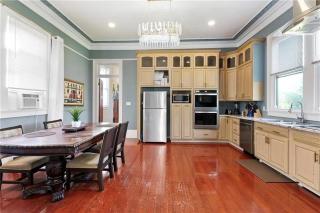 Modern 4BR Retreat Walk to Downtown New Orleans - 1