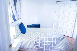 - 2 - Private Balcon Downtown Quebec - 1