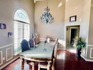 Casa Oasis Extra Large home centrally located - 2