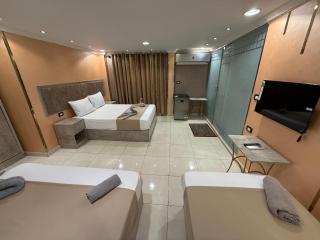 Cairo-Plaza, Manchester Hotel - 2