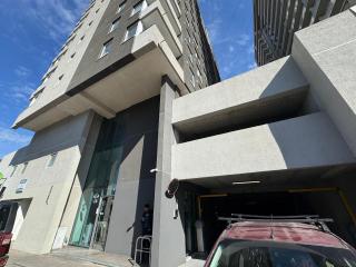 Epicentro, departamento estudio, sin balcón, con estacionamiento - 1