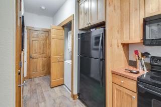 Ski-InandSki-Out, Scenic Mtn Views Granby Retreat! - 5