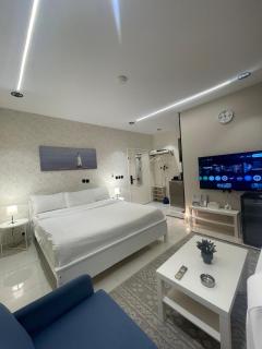 الأجنحة الراقية جناح غرفة نوم وصالة بجانب البوليڤارد Elegant Suites Suite Bedroom & living room near Boulevard - 3