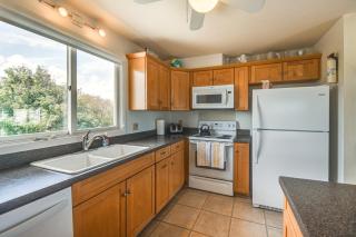 Steps to Ocean Spacious Virginia Beach Retreat! - 4