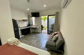 Lavish Studio Wpatio #1 Isla Mujeres Downtown - 7