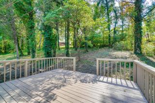1 Mi to Dtwn: Quiet Retreat w/ Yard in Clinton - 8