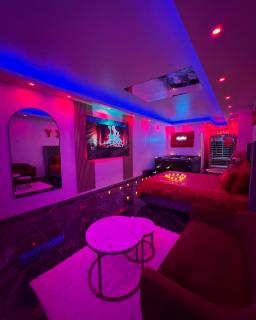 Appartement Love Room, jacuzzi spa & sauna - 4