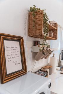 Welcoming Claremont Studio With Private Yard and Pool Spa - 7