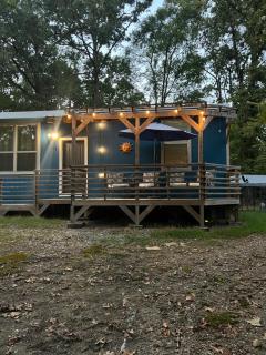 Barn Door Themed Garvan Gardens Blue Bungalow - 8