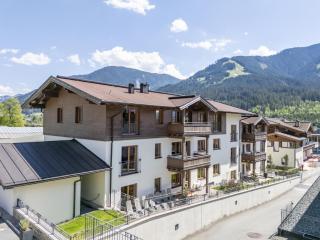 Next to the ski lift A 4 - 9