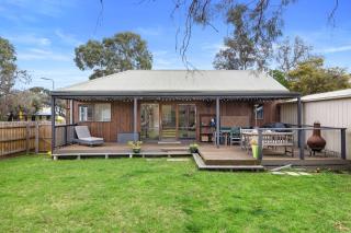 Sanders Beach House - 5