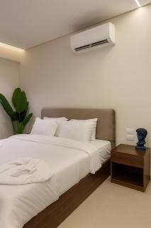 Imperial Luxury Hotel - 8