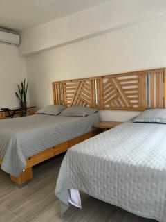 Hotel 42 Avenida - 1