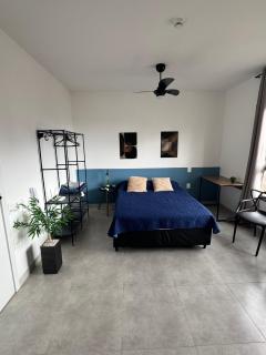 Merit Santa Cruz - 2