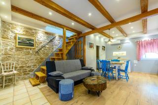 Holiday house with a swimming pool Konjevrate, Krka - 24925 - 8