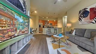 Luxury Exquisite Galleria Condo Pool - 8