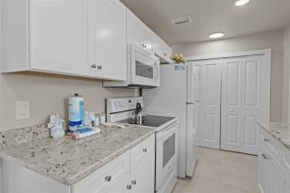 Sanibel Shores C1 - 8