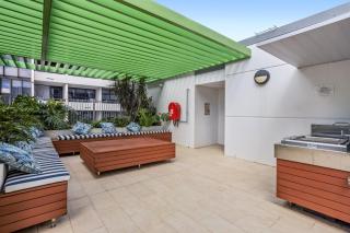 Stellar Location With Parking Pool & Gym Access - 4