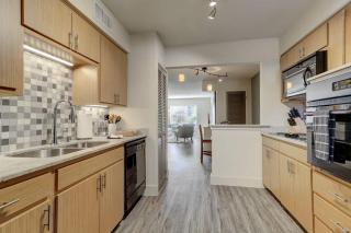 Perfect Perk Marquee Uptown Unit 121 Galleria 2br 2ba - 4