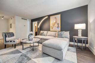 Special 2BR Galleria Condo Pool View Private Entrance - 0