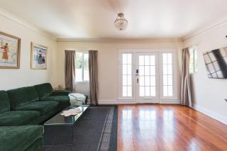 Charming Vintage 2 bedroom 1 Bathroom Close to Larchmont Village - 4