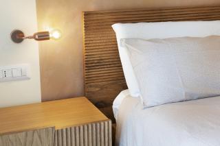Merlata Suite - 8 min from M1 - private parking - 9