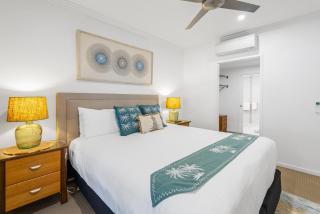 Aqua Aura - Bask in Beachfront Living - 5