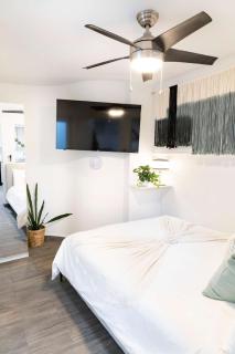 AQUA Terrazas Studio 3 - Beachfront, Pool, Local Fun & Dining - 5