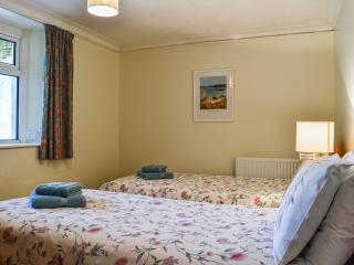 Poundhouse - Uk43496 - 5