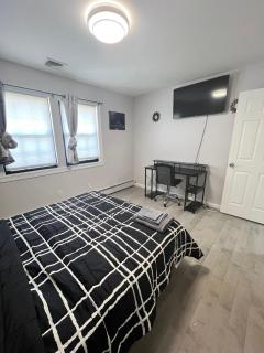 Furnished 3-Bedroom in Massapequa - 8