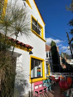 Vecinos by La Palmera - 0