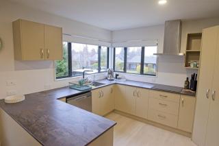 28 St James Avenue - 5