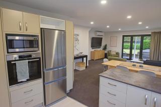 28 St James Avenue - 4