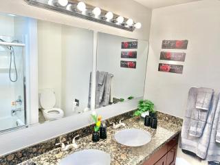 Close to everything in Lynnwood! - 8