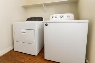 Shop, Soak &Sleep Galleria 3BR Retreat Private Jacuzzi - 6