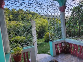 sleeps 7 plus private parking apartment near Yallahs in St Thomas Jamaica - 7
