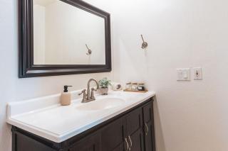 Sherman Oaks 2bedroom 2 bathroom Condo next to Ventura Blvd - 6