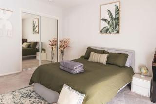 Sherman Oaks 2bedroom 2 bathroom Condo next to Ventura Blvd - 2