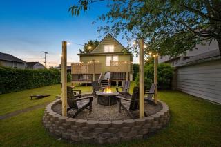 9mi To NRG | Game Room | Hot Tub | Firepit | Grill - 6