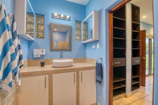 Hacienda Iguana Luxury Apartment with Pool & Golf - 1