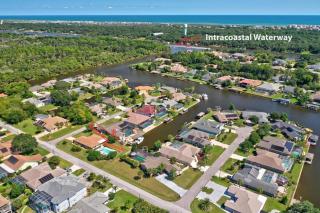 Saltwater Canal Home with Heated Pool - 6