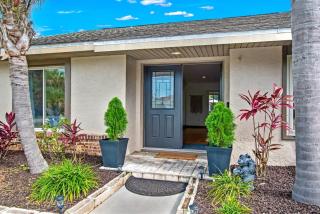 Saltwater Canal Home with Heated Pool - 5