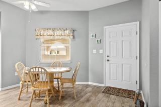 Beachside Penthouse with Ocean Views - 4