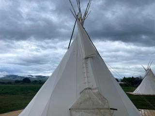 Rustic Elegance: Tipi Glamping by Wind River Mountains in Fort Washakie - 3